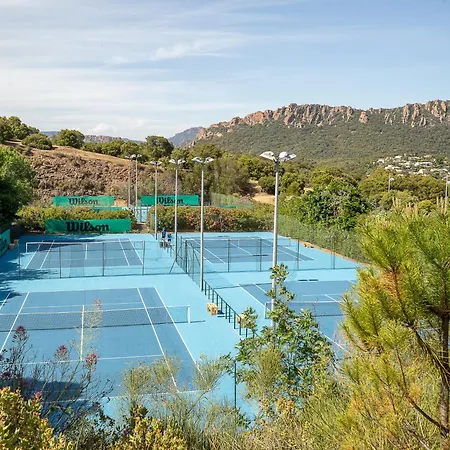 Apartment Village Cap Esterel - L'esquinade-106 By Interhome