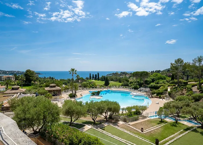 Apartment Village Cap Esterel - L'esquinade-106 By Interhome