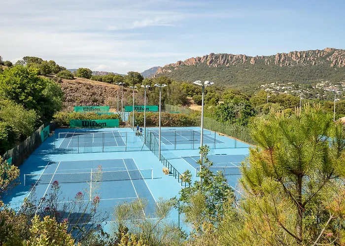 Apartment Village Cap Esterel - L'esquinade-106 By Interhome