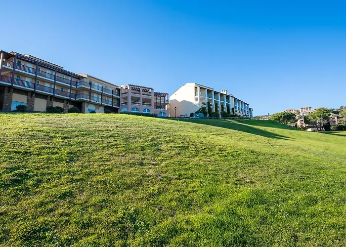 Apartment Village Cap Esterel - L'esquinade-106 By Interhome Saint-Raphaël